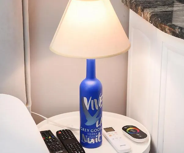 Center 5 - Way Apartment *